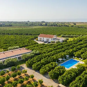 quinta-dos-perfumes.hotelaalgarve.com/