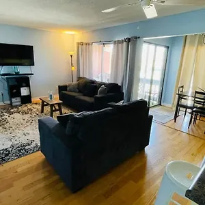 cute-budget-friendly-2b-1b-in-the-heart-of-destin.panamacity-beachhotels.com/